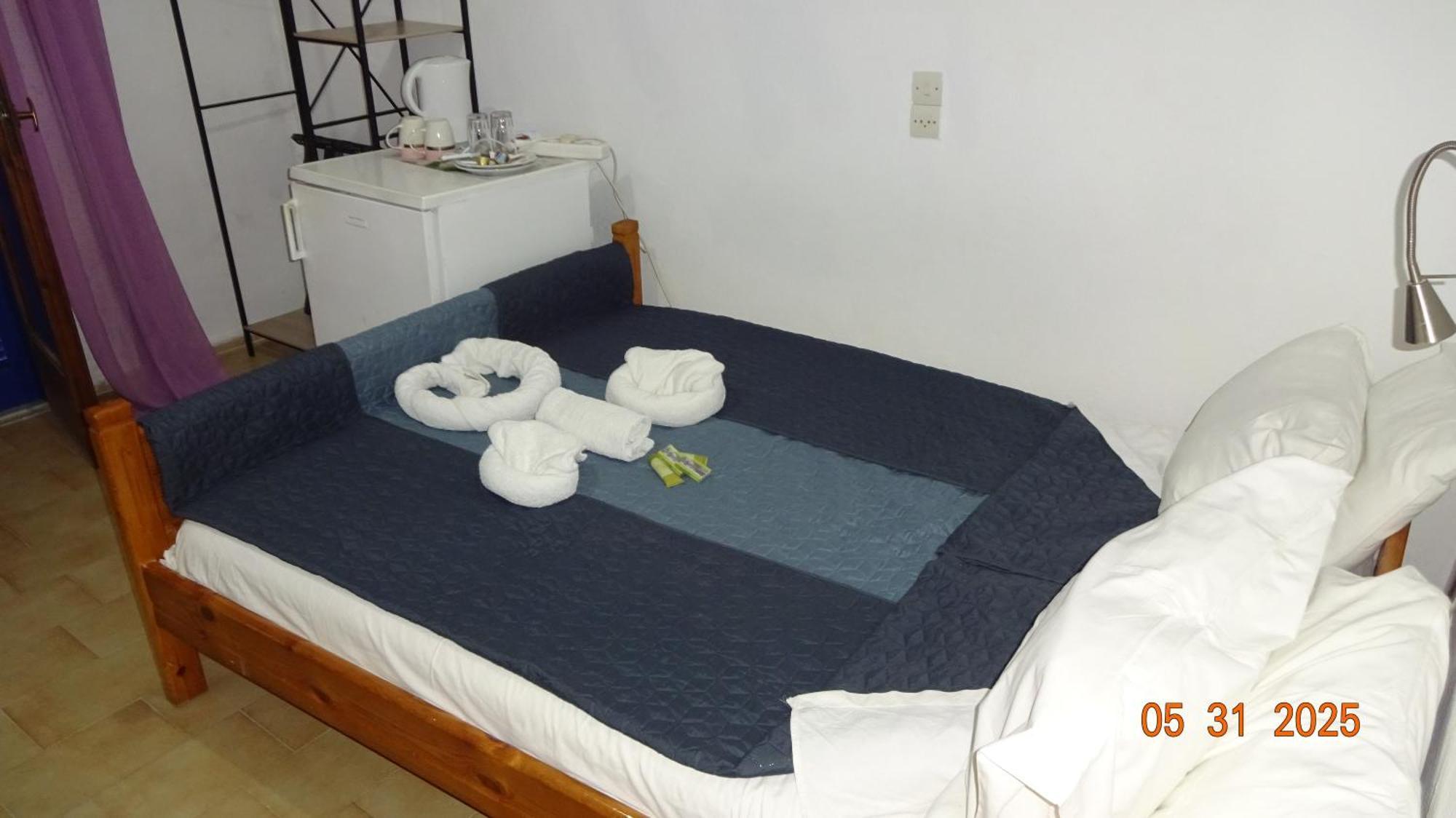 Scirocco Rooms Лутрон Экстерьер фото
