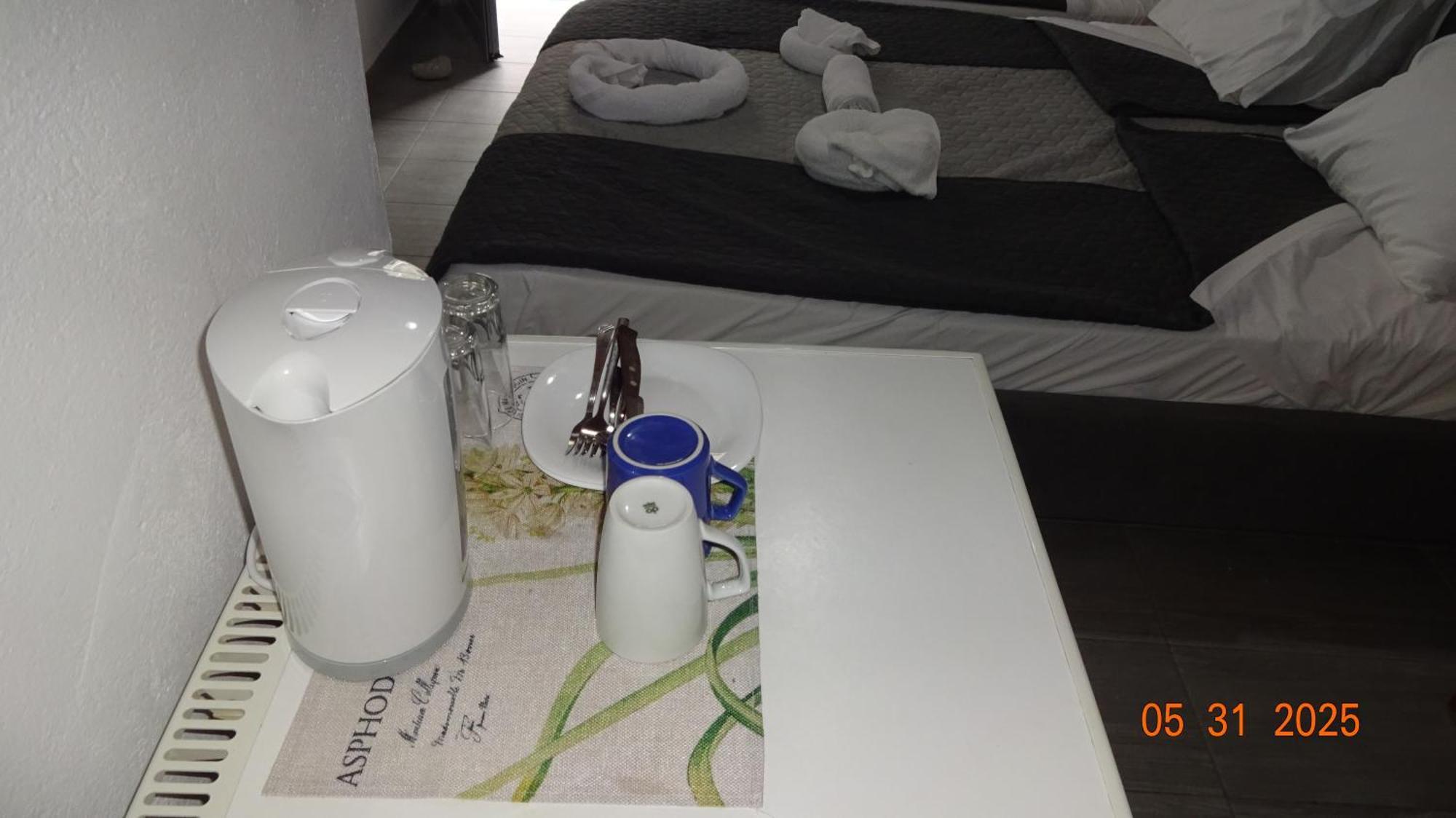 Scirocco Rooms Лутрон Экстерьер фото